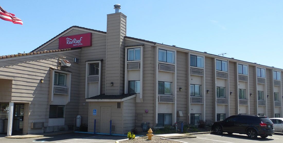 Ramada By Wyndham Medford Airport North Motel Exterior foto